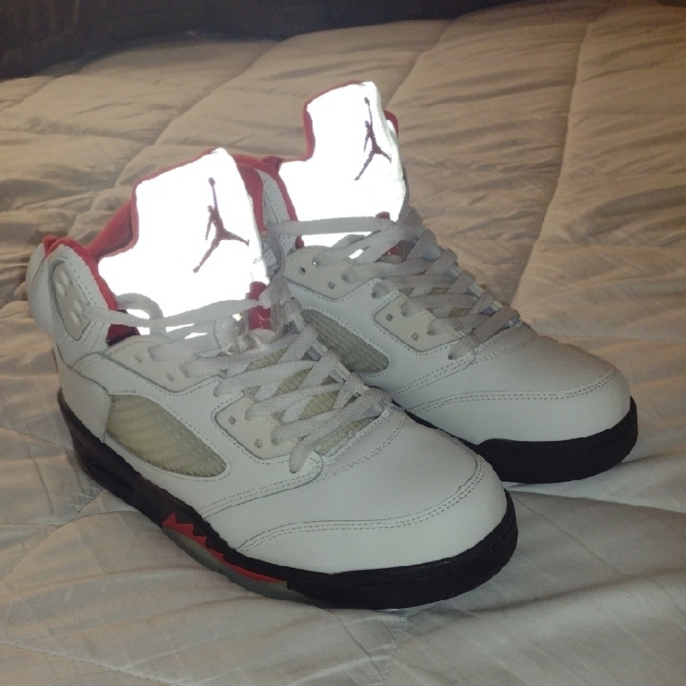Air Jordan 5 Retro OG Fire Red, Athletic Shoes White, Red, And Black, Size 12